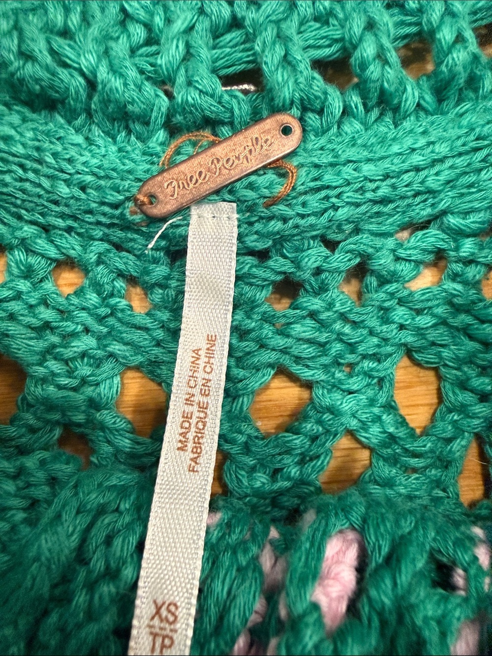 Free people women’s button sweater size xsmall . - Picture 4 of 8